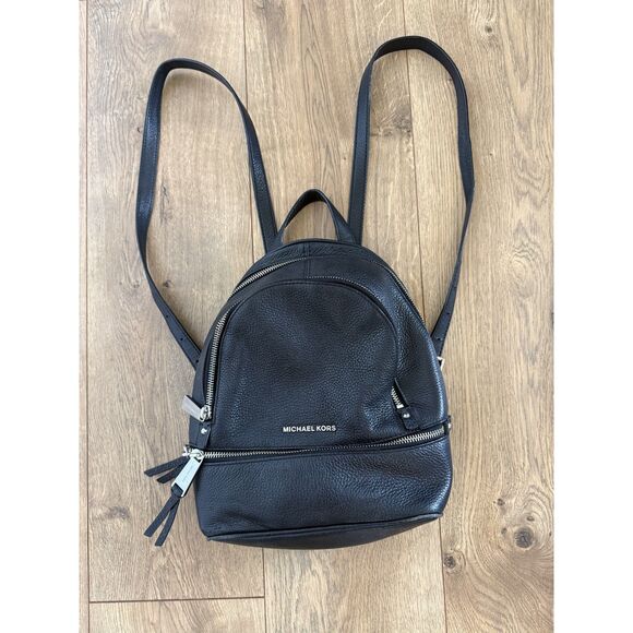 MICHAEL KORS Rhea Black Zip mini Small Backpack Pebbled Bag Purse zipper main image 5